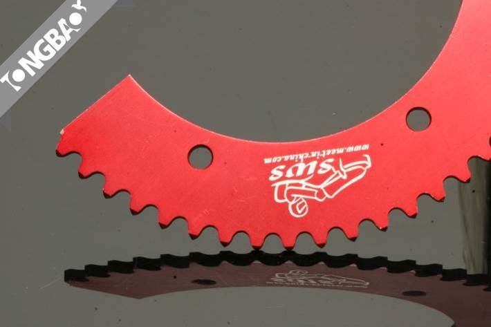 Traditional Red Anodized #35 Aluminum Split Sprocket